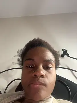 Snapshot of Soniala chatting on October 2025 05:15:02 PM Soniala online show from October 2025 05:15:02 PM