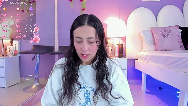 Snapshot of my_aleja_ chatting on October 2025 12:52:02 PM my aleja online show from October 2025 12:52:02 PM