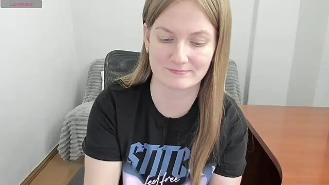 Snapshot of Alisha_Skyes chatting on February 2026 04:25:01 PM Alisha Skyes online show from February 2026 04:25:01 PM