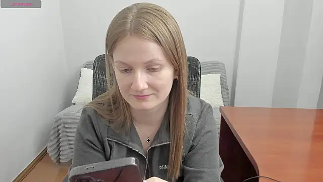 Snapshot of Alisha_Skyes chatting on March 2026 04:34:02 PM Alisha Skyes online show from March 2026 04:34:02 PM