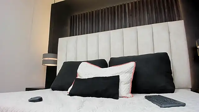 Matilda Liz online show from November 2025 12:29:02 PM