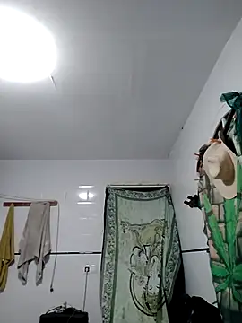 Snapshot of Zk1980 chatting on December 2025 10:16:02 PM Zk1980 online show from December 2025 10:16:02 PM