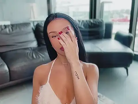 shy Colette online show from October 2025 05:44:02 AM