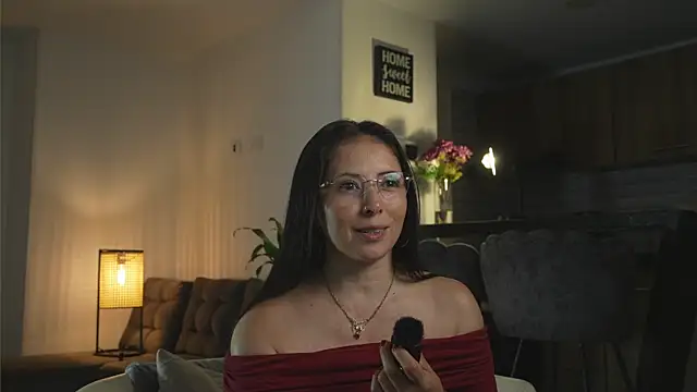 alana gasparini online show from November 2025 02:39:02 AM