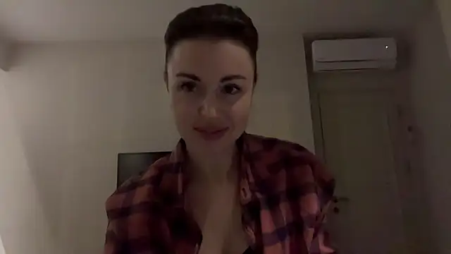 Gilin1 online show from November 2025 07:05:02 PM