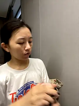 haiyan125216 online show from October 2025 09:19:02 AM