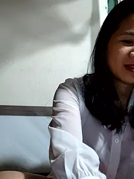 Snapshot of Maria2299 chatting on November 2025 04:40:01 PM Maria2299 online show from November 2025 04:40:01 PM