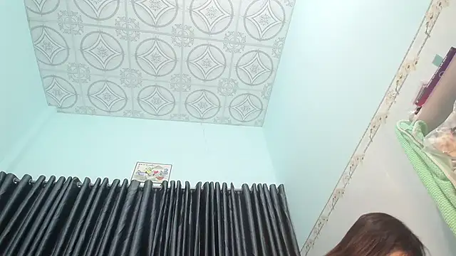 Snapshot of Grass_99 chatting on October 2025 08:15:02 AM Grass 99 online show from October 2025 08:15:02 AM