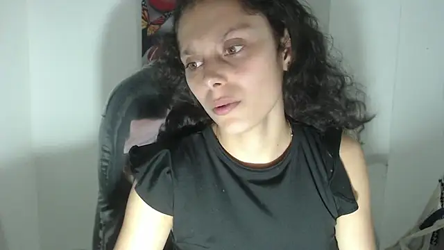 Lily Jone7 online show from October 2025 07:21:01 PM