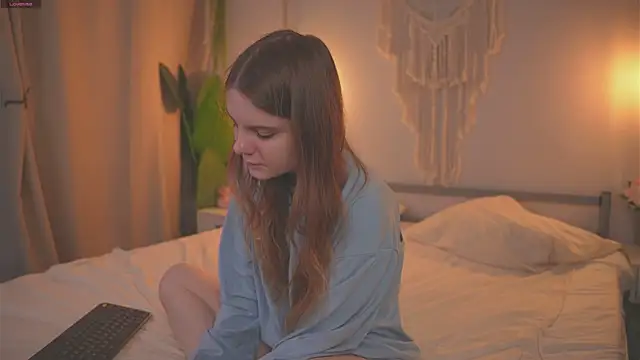 Lu  Lane online show from October 2025 08:26:02 AM