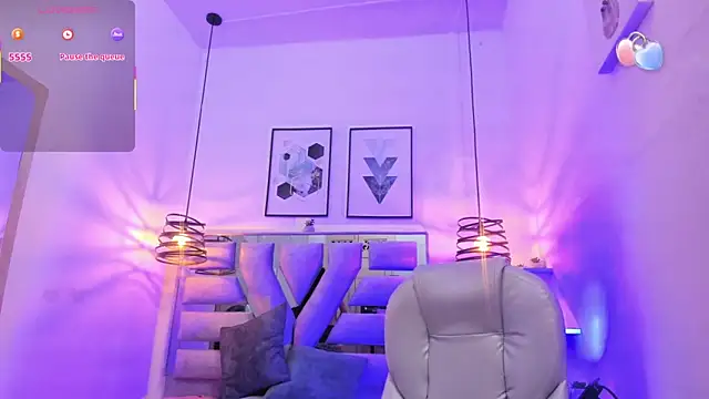 Snapshot of Ambar_Cullen chatting on October 2025 08:55:02 PM Ambar Cullen online show from October 2025 08:55:02 PM