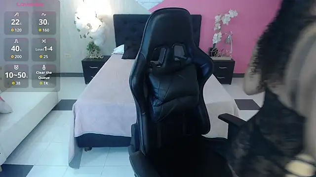 Snapshot of sophia_brunette_ chatting on October 2025 11:32:02 AM sophia brunette online show from October 2025 11:32:02 AM