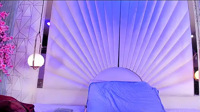VesperVelvet online show from June 2026 05:21:01 AM