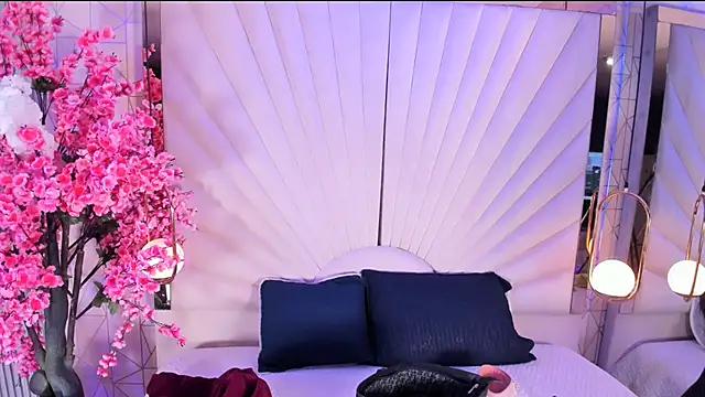 VesperVelvet online show from June 2026 05:06:01 AM