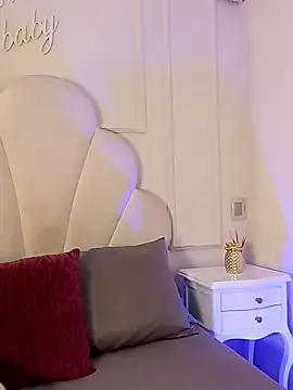 Snapshot of Kaylachannell chatting on November 2025 02:54:02 AM Kaylachannell online show from November 2025 02:54:02 AM