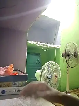 juhijaan2005 online show from October 2025 05:14:02 PM