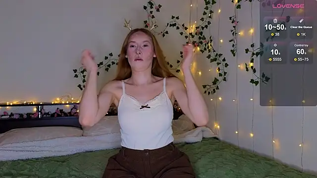 Snapshot of Candy_Flosse chatting on February 2026 09:30:02 AM Candy Flosse online show from February 2026 09:30:02 AM