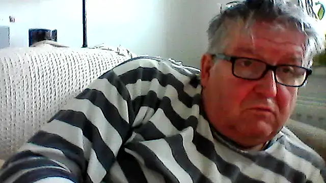 Snapshot of Dicks58Tracey chatting on November 2025 09:09:02 AM Dicks58Tracey online show from November 2025 09:09:02 AM