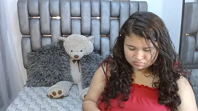 Madison Copers online show from May 2026 11:32:02 PM