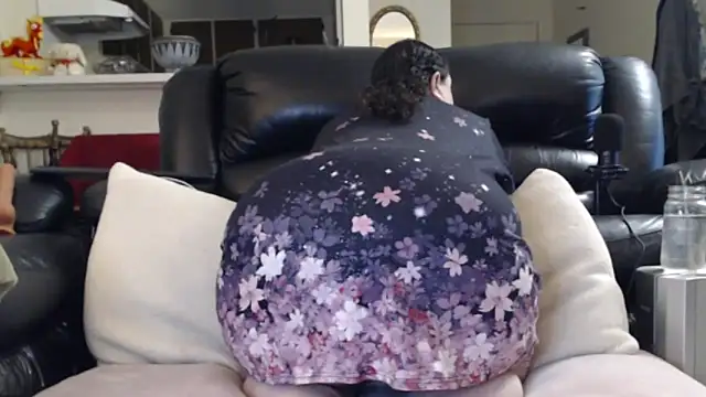 Snapshot of Juicy_Julie469 chatting on March 2026 04:44:02 PM Juicy Julie469 online show from March 2026 04:44:02 PM