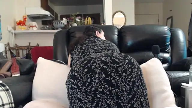 Juicy Julie469 online show from April 2026 01:35:02 PM