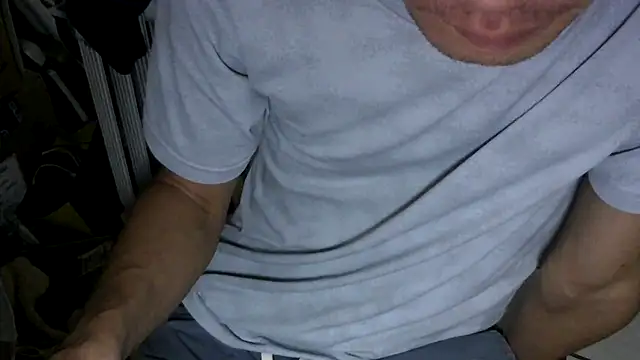 Snapshot of winds1069 chatting on October 2025 02:56:02 PM winds1069 online show from October 2025 02:56:02 PM