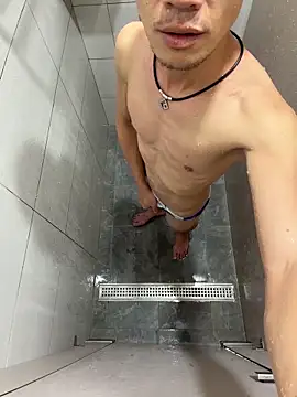 Snapshot of winds1069 chatting on January 2026 07:56:02 AM winds1069 online show from January 2026 07:56:02 AM