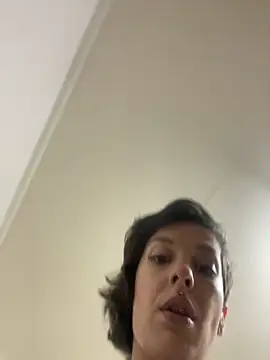 Snapshot of Piggiteablacktea chatting on October 2025 07:25:02 PM Piggiteablacktea online show from October 2025 07:25:02 PM