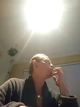 Snapshot of piercingpik chatting on September 2025 09:29:02 PM piercingpik online show from September 2025 09:29:02 PM