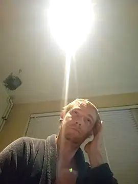 Snapshot of piercingpik chatting on October 2025 07:11:02 PM piercingpik online show from October 2025 07:11:02 PM