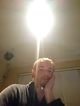 Snapshot of piercingpik chatting on October 2025 06:05:02 PM piercingpik online show from October 2025 06:05:02 PM