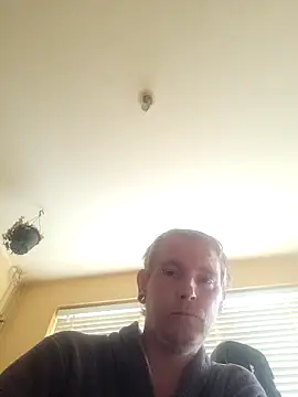 piercingpik online show from May 2026 11:15:02 AM