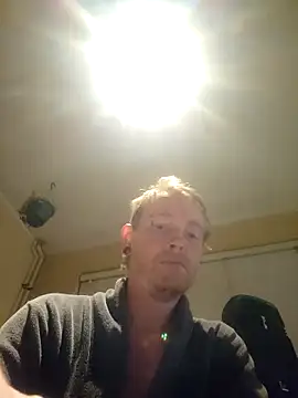 piercingpik online show from May 2026 07:34:02 PM
