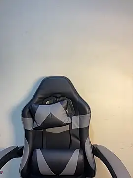 Vliacoooper2 online show from October 2025 06:01:01 AM