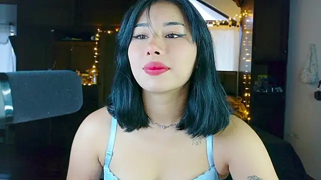 Snapshot of Shisuku_Sophi chatting on May 2026 10:27:02 PM Shisuku Sophi online show from May 2026 10:27:02 PM