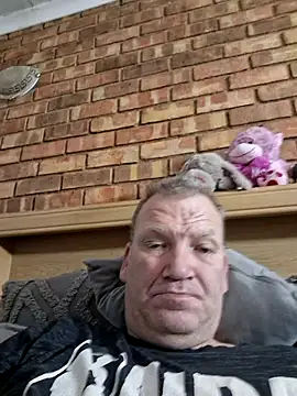 wallacelegend online show from November 2025 06:02:02 AM