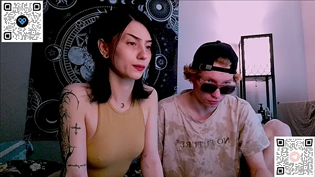 Snapshot of poisondevotion chatting on November 2025 10:06:02 AM poisondevotion online show from November 2025 10:06:02 AM