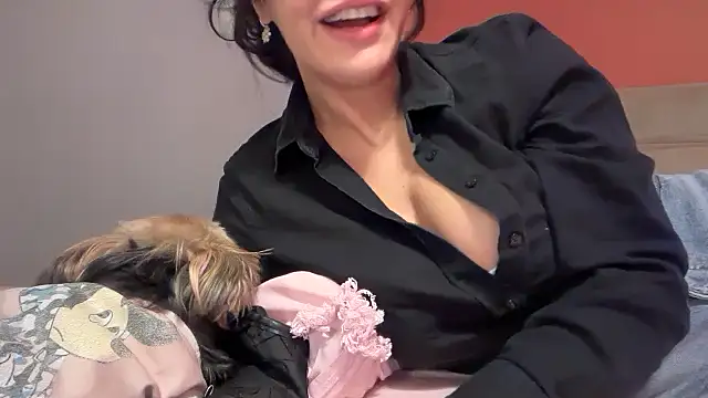 Snapshot of Ofcourseoneday chatting on October 2025 08:26:01 AM Ofcourseoneday online show from October 2025 08:26:01 AM