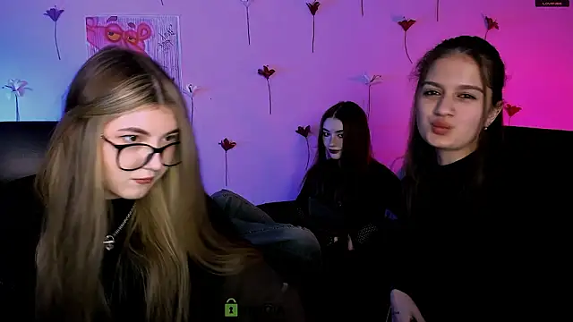 barbara crazy online show from February 2026 08:32:01 PM