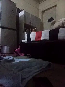 Snapshot of RFeltomWhitJ chatting on September 2025 01:42:01 AM RFeltomWhitJ online show from September 2025 01:42:01 AM