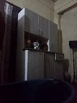 Snapshot of RFeltomWhitJ chatting on September 2025 04:34:01 PM RFeltomWhitJ online show from September 2025 04:34:01 PM