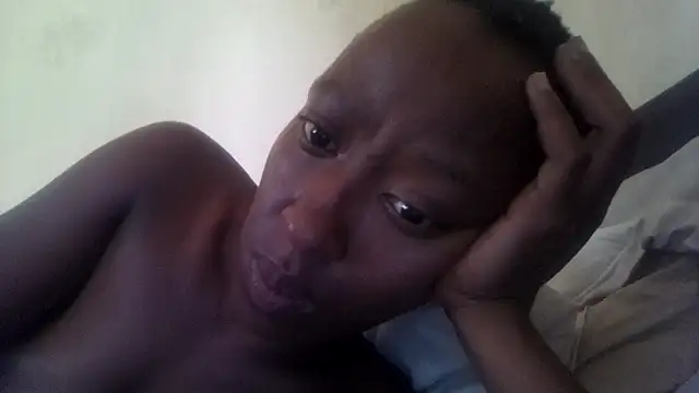 Snapshot of RFeltomWhitJ chatting on October 2025 11:22:01 AM RFeltomWhitJ online show from October 2025 11:22:01 AM