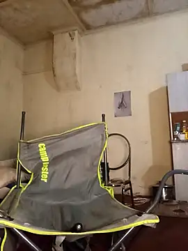 Snapshot of RFeltomWhitJ chatting on October 2025 03:29:01 AM RFeltomWhitJ online show from October 2025 03:29:01 AM