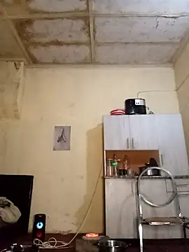 Snapshot of RFeltomWhitJ chatting on November 2025 03:52:02 AM RFeltomWhitJ online show from November 2025 03:52:02 AM