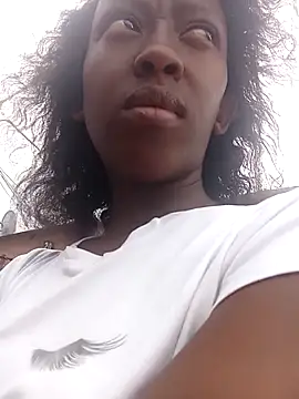 Snapshot of RFeltomWhitJ chatting on November 2025 06:23:01 AM RFeltomWhitJ online show from November 2025 06:23:01 AM