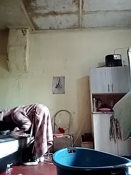 Snapshot of RFeltomWhitJ chatting on November 2025 05:01:02 AM RFeltomWhitJ online show from November 2025 05:01:02 AM