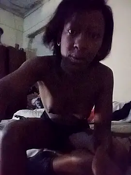 Snapshot of RFeltomWhitJ chatting on November 2025 02:44:02 AM RFeltomWhitJ online show from November 2025 02:44:02 AM