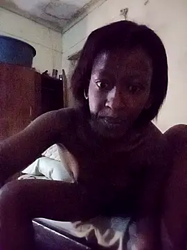 Snapshot of RFeltomWhitJ chatting on November 2025 02:58:01 AM RFeltomWhitJ online show from November 2025 02:58:01 AM