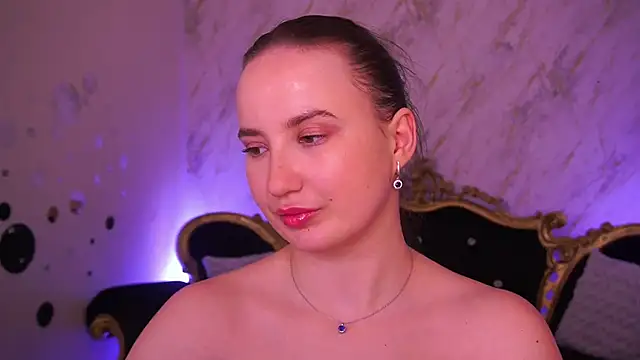 SofieBloom online show from April 2026 02:56:01 AM