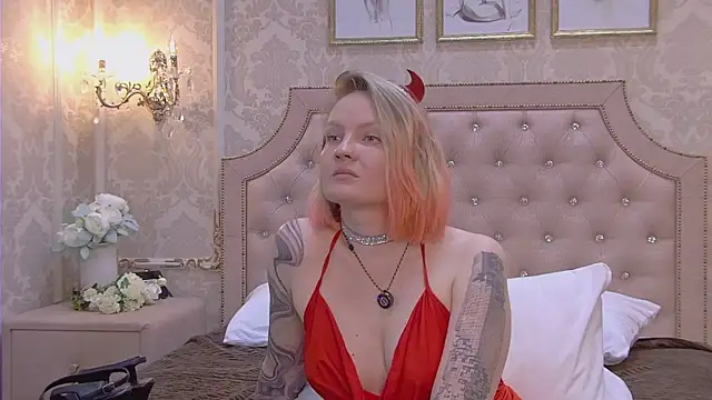 Kate Storm online show from October 2025 04:33:01 AM